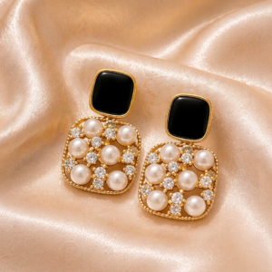 Midnight Pearl Luxe Drop Earrings