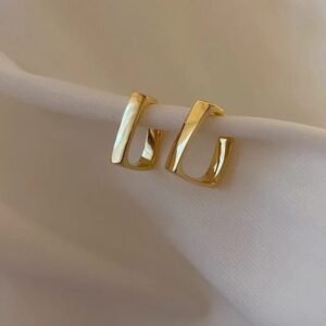Minimal Luxe Gold Hoops