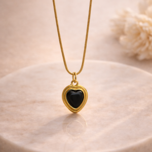 Noir Heart Elegance Pendant
